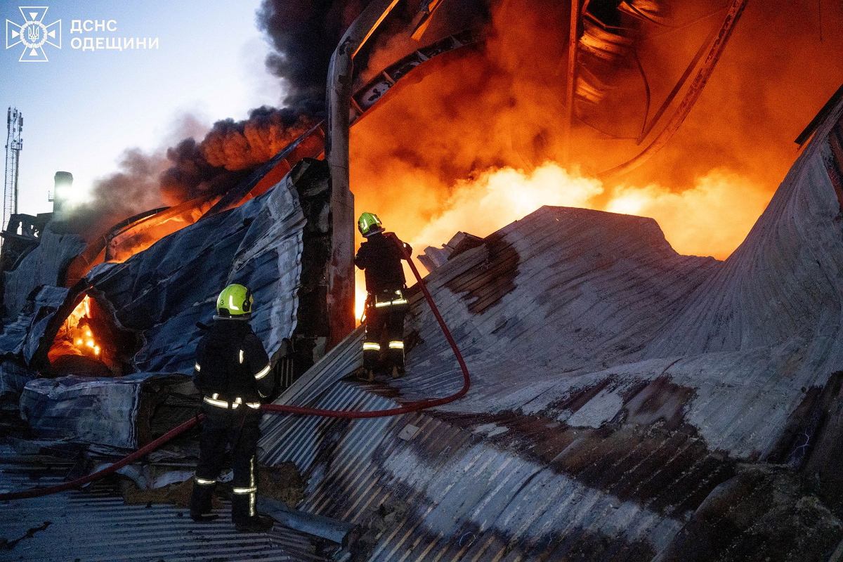 The Russians are attacking Odessa. 8 people were killed, 27 injured